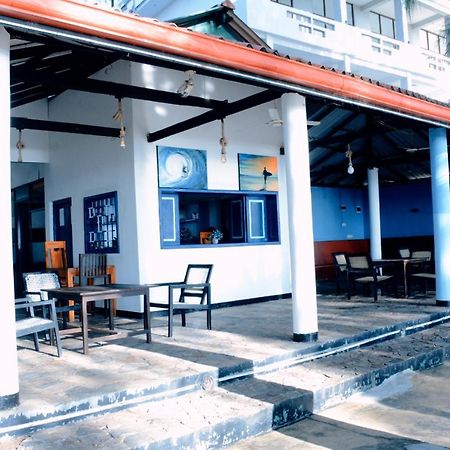 Tsunami Beach Hotel Arugam Bay Eksteriør billede